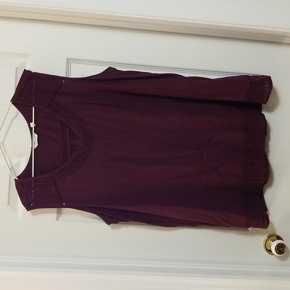 Lace derail tank tunic